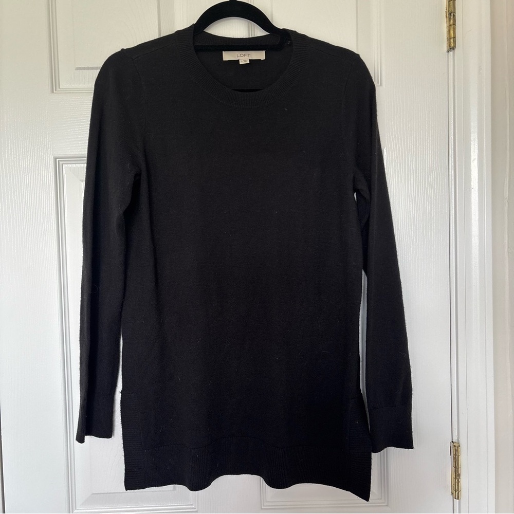 Ann Taylor Loft Black Long Sleeve Crewneck Sweater Size Small